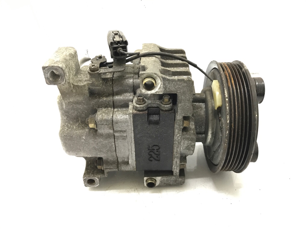 Компрессор кондиционера бу для Mazda 6  1 2.0 i,  2006 г.