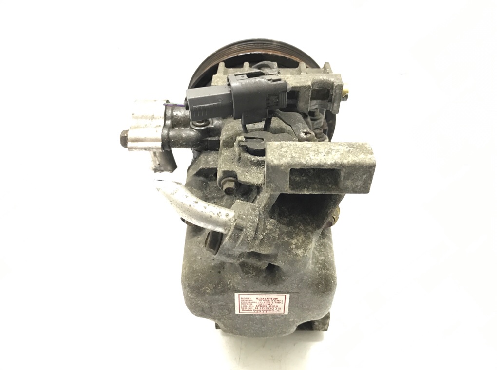 Компрессор кондиционера бу для Mazda 6  1 2.0 i,  2006 г.