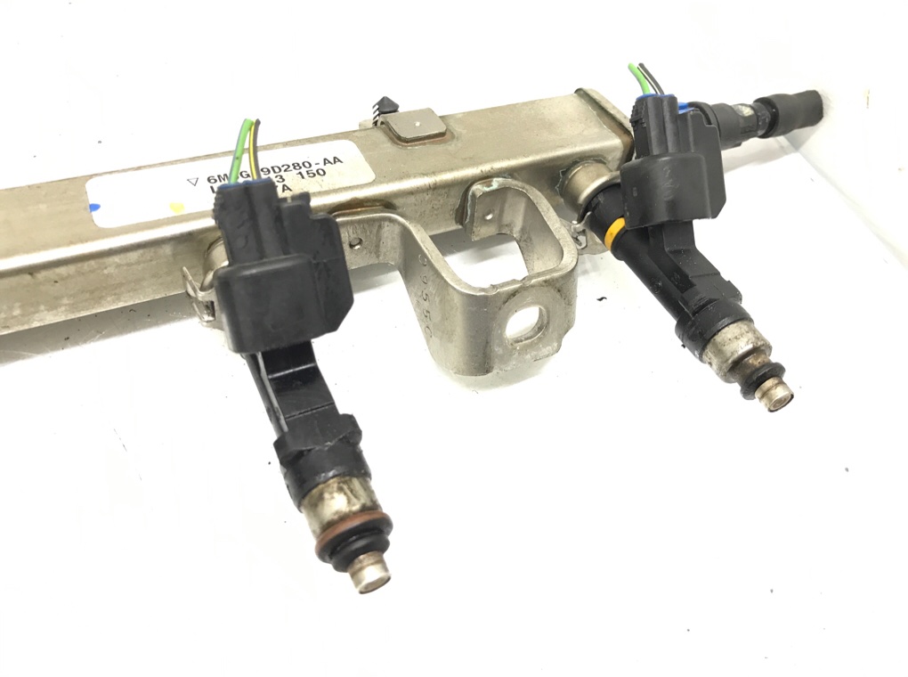 Топливная рампа бу для Mazda 6 1 2.0 i, 2006 г. Топливная рампа бу для Mazda 6 1 2.0 i, 2006 г.