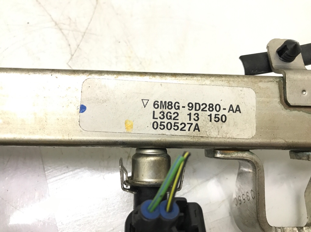 Топливная рампа бу для Mazda 6 1 2.0 i, 2006 г. Топливная рампа бу для Mazda 6 1 2.0 i, 2006 г.