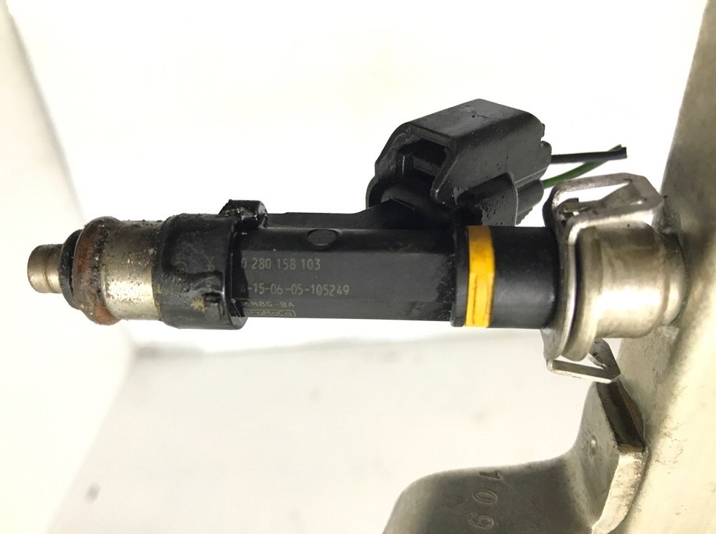 Топливная рампа бу для Mazda 6 1 2.0 i, 2006 г. Топливная рампа бу для Mazda 6 1 2.0 i, 2006 г.