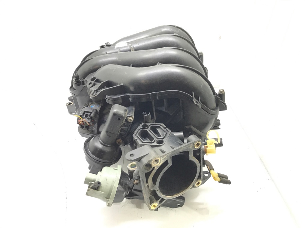 Коллектор впускной бу для Mazda 6  1 2.0 i,  2006 г.