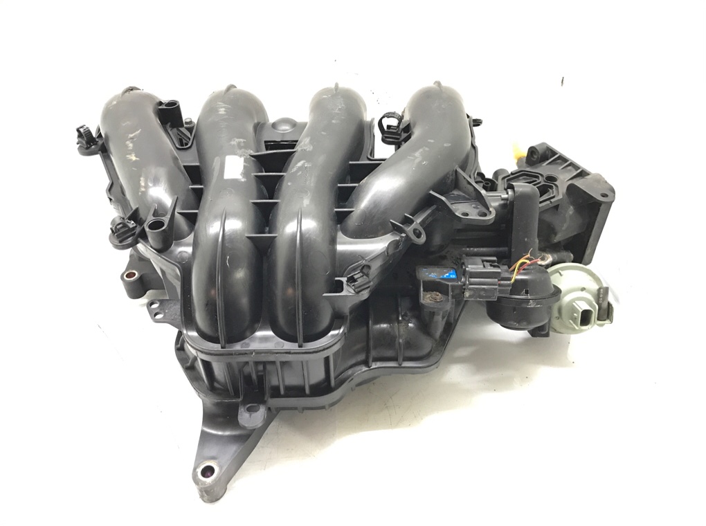 Коллектор впускной бу для Mazda 6  1 2.0 i,  2006 г.