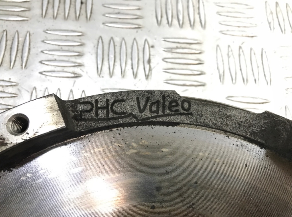 Маховик бу для Kia Optima 1.7 CRDi, 2013 г. Маховик бу для Kia Optima 1.7 CRDi, 2013 г.