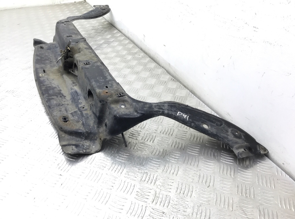 Планка под капот бу для Peugeot Partner 1 1.9 D, 2006 г. Планка под капот бу для Peugeot Partner 1 1.9 D, 2006 г.