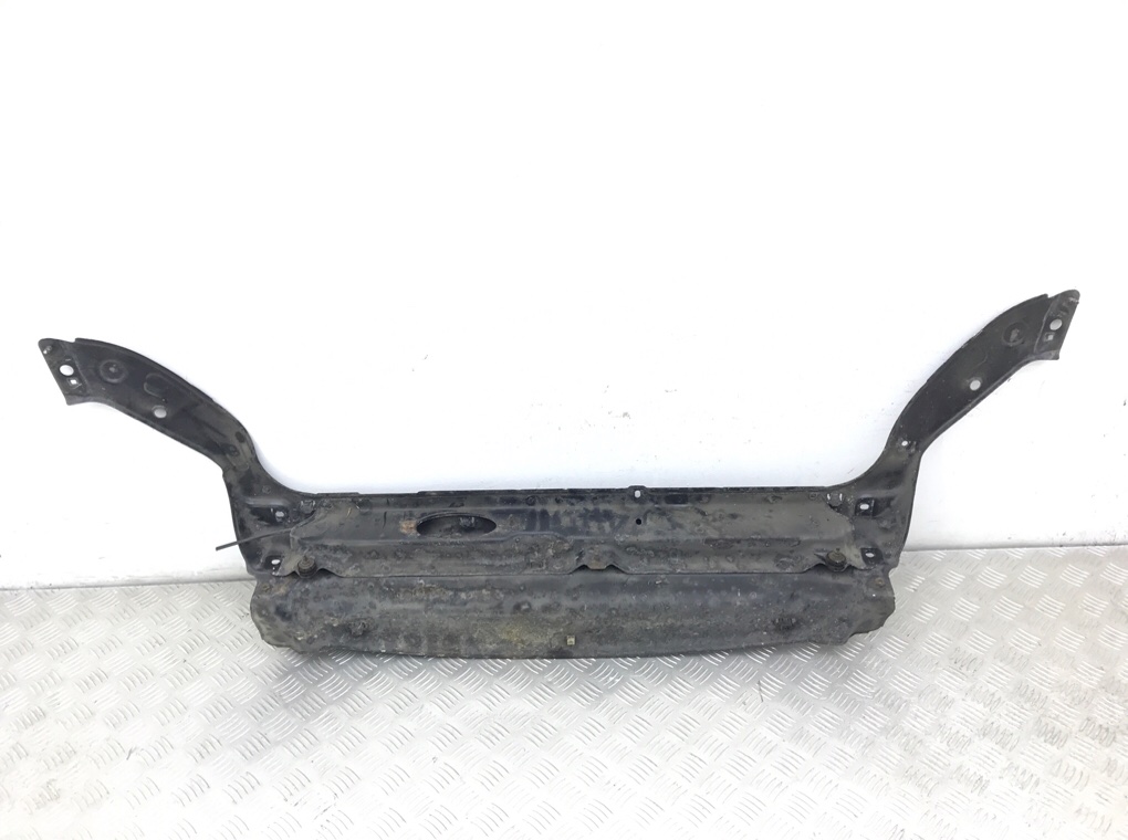 Планка под капот бу для Peugeot Partner 1 1.9 D, 2006 г. Планка под капот бу для Peugeot Partner 1 1.9 D, 2006 г.