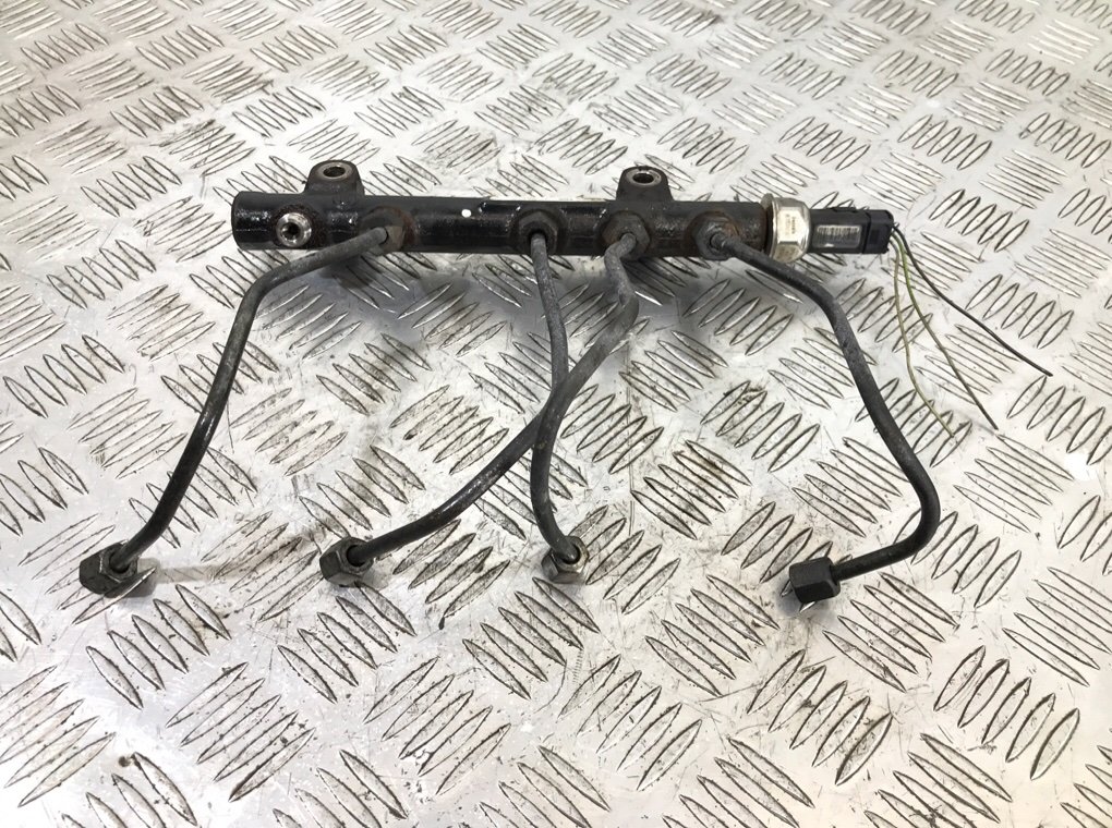 Топливная рампа бу для Ford C-Max 2 1.6 TDCi,  2011 г.