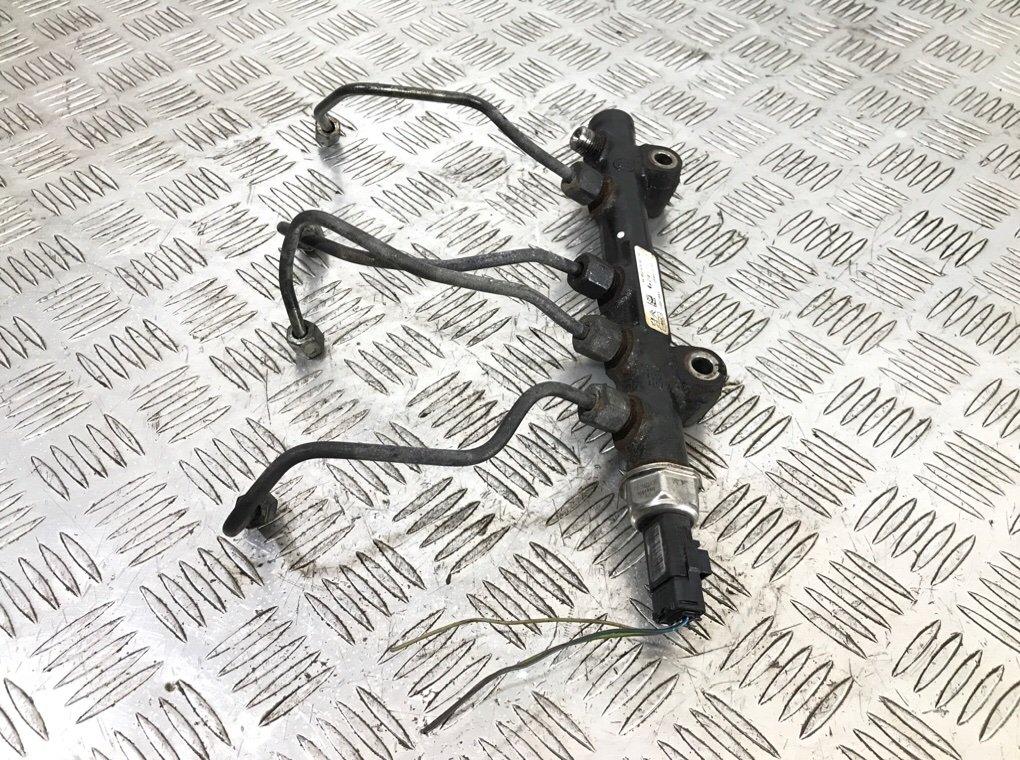 Топливная рампа бу для Ford C-Max 2 1.6 TDCi,  2011 г.