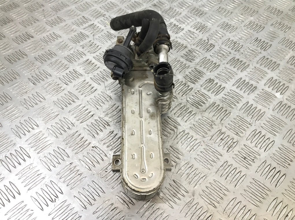 Радиатор EGR бу для Volkswagen Golf 5 2.0 TDi,  2005 г.