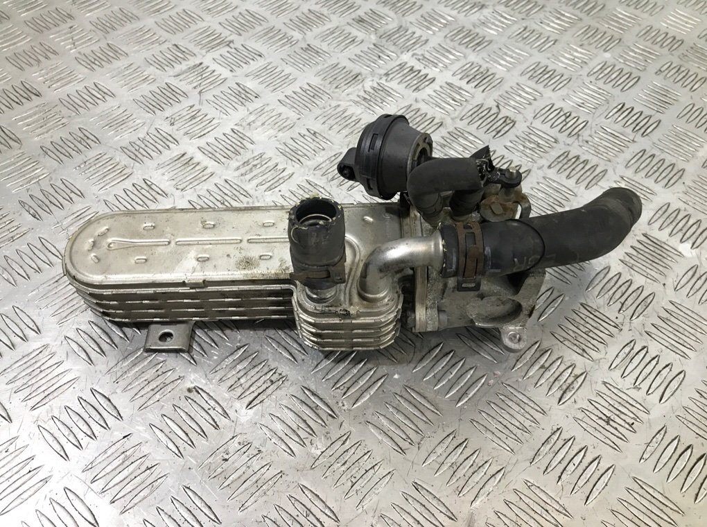 Радиатор EGR бу для Volkswagen Golf 5 2.0 TDi,  2005 г.