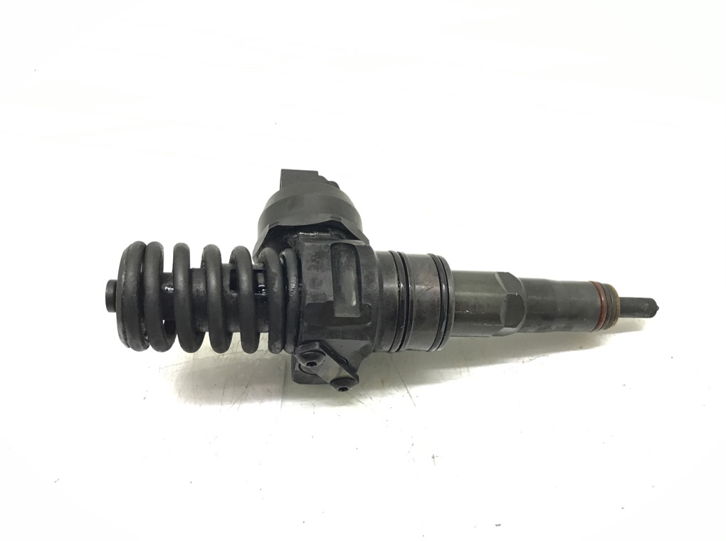 Форсунка бу для Audi A4 B7 2.0 TDi,  2007 г.