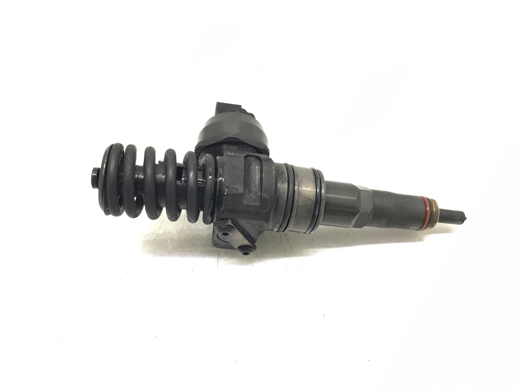 Форсунка бу для Audi A4 B7 2.0 TDi,  2007 г.