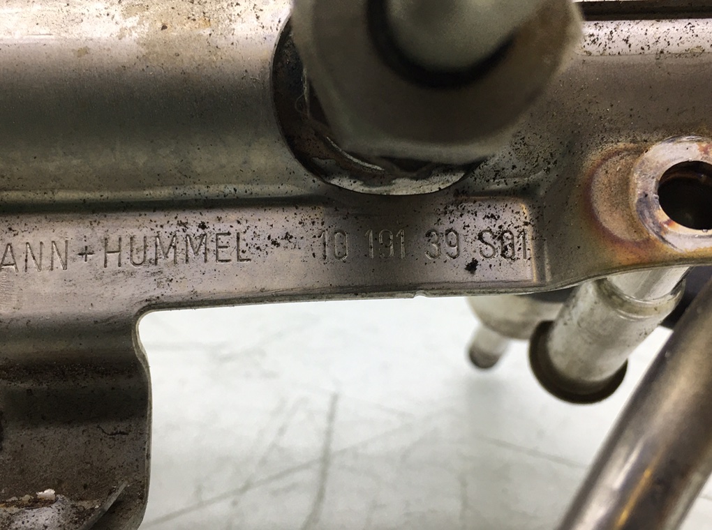 Топливная рампа бу для Audi A5 2.0 TFSi, 2008 г. Топливная рампа бу для Audi A5 2.0 TFSi, 2008 г.