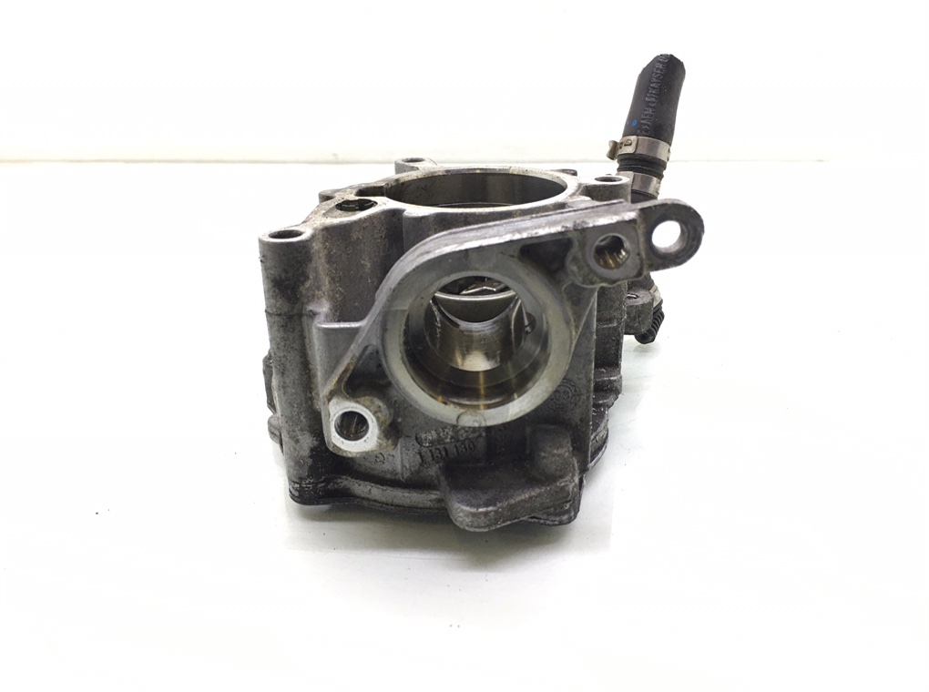 Насос вакуумный бу для Audi A5  2.0 TFSi,  2008 г.