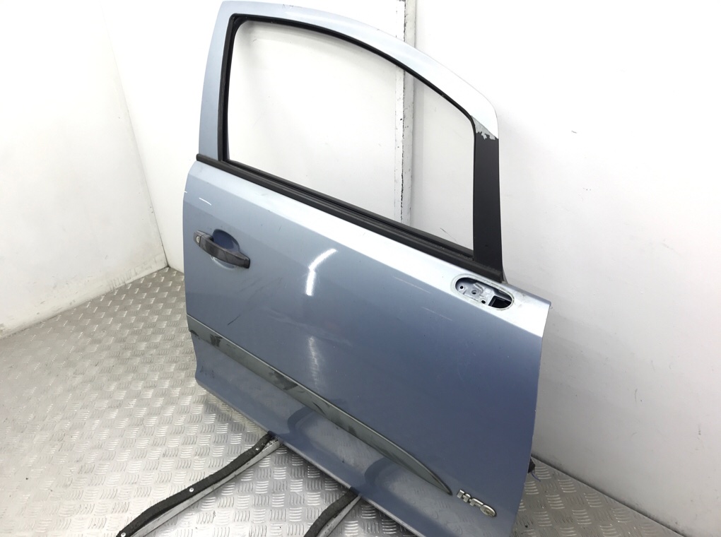 Дверь передняя правая бу для Opel Corsa D 1.2 i,  2006 г.