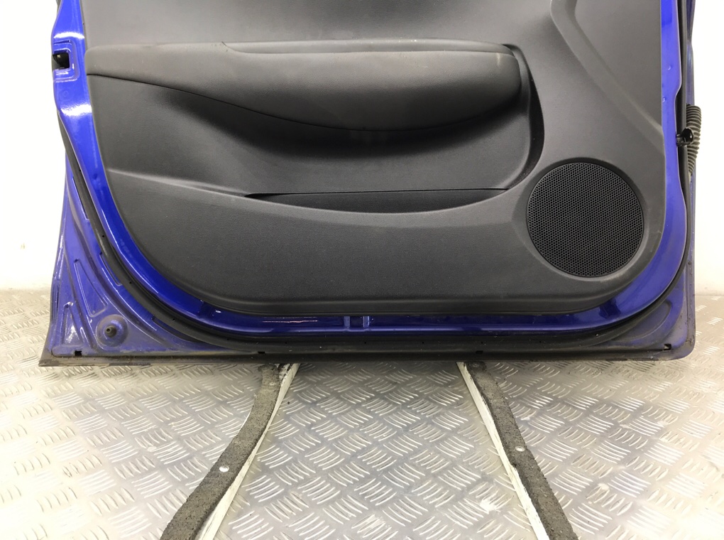 Дверь передняя левая бу для Hyundai i20 1 1.4 CRDi,  2009 г.