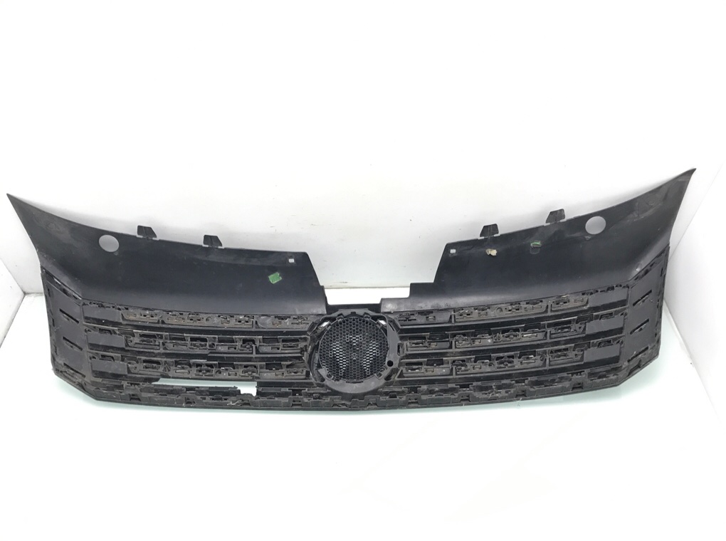 Решетка радиатора бу для Volkswagen Passat B7 1.6 TDi,  2010 г.