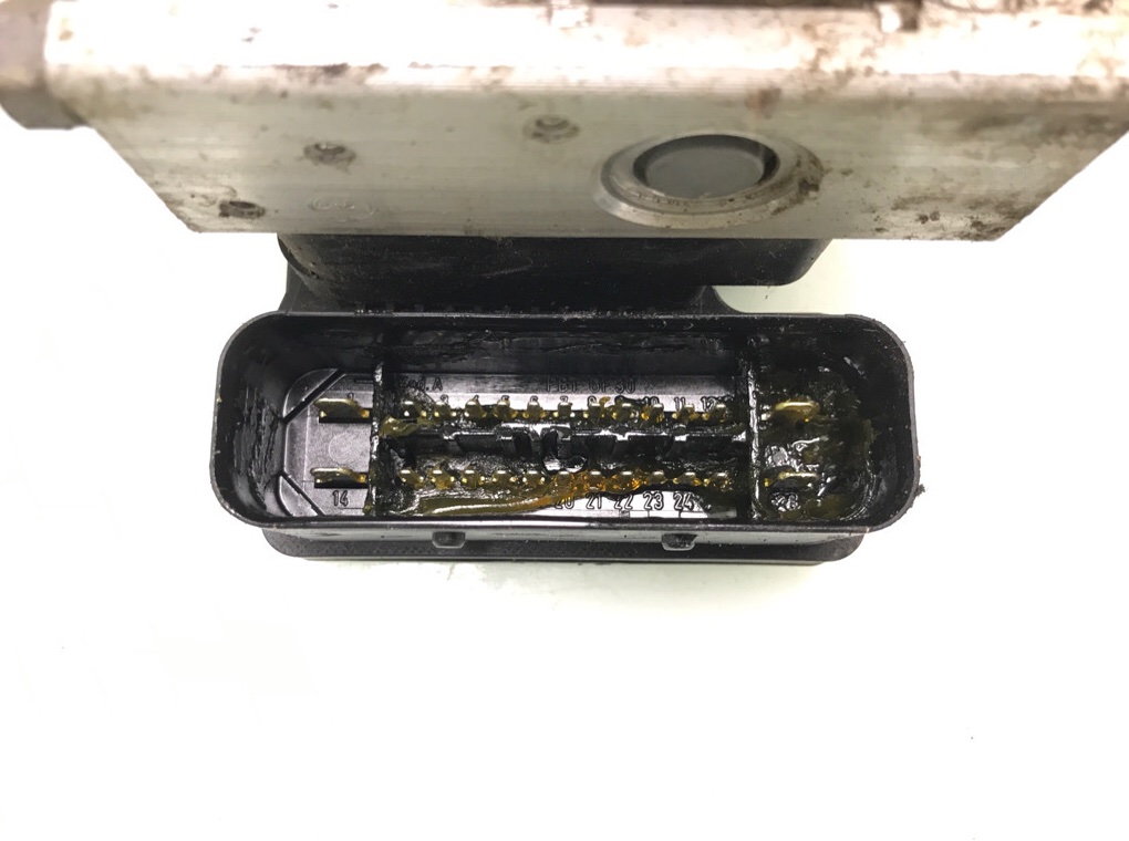 Блок ABS бу для Citroen C3 1 1.1 i, 2008 г. Блок ABS бу для Citroen C3 1 1.1 i, 2008 г.