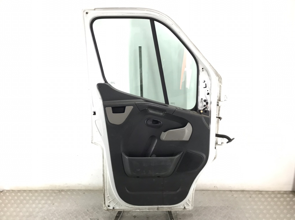 Дверь передняя левая бу для Renault Master 3 2.3 DCI,  2013 г.