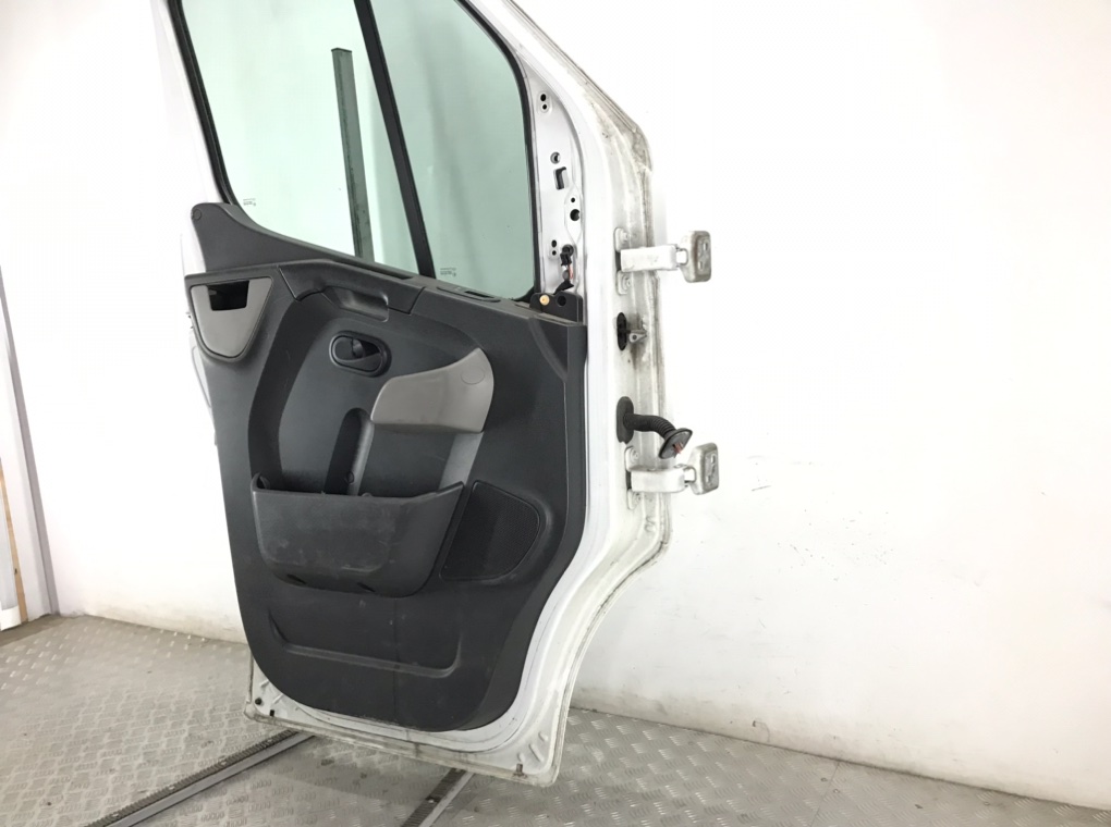 Дверь передняя левая бу для Renault Master 3 2.3 DCI,  2013 г.