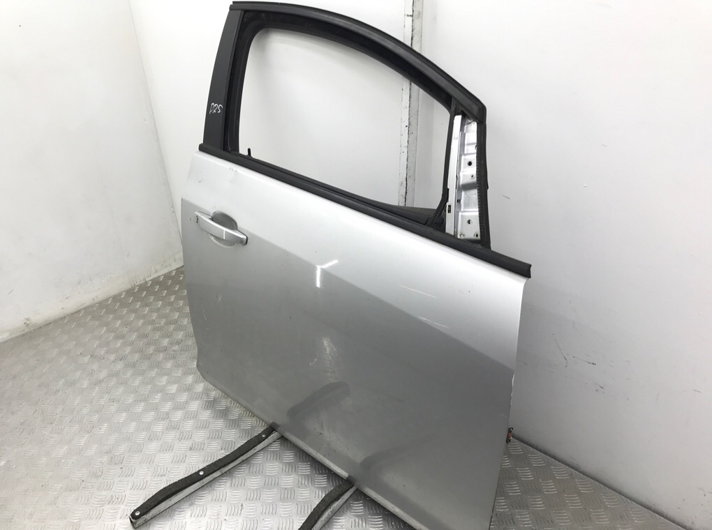 Дверь передняя правая бу для Opel Astra J 1.7 CDTi,  2014 г.