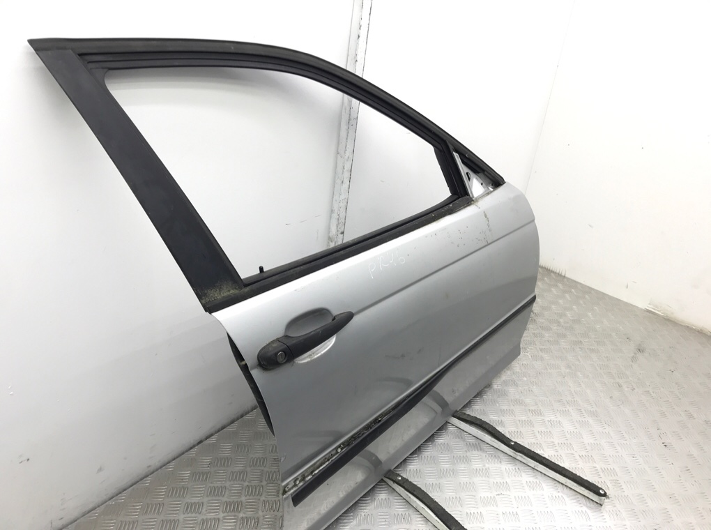 Дверь передняя правая бу для BMW 3 E46 2.0 TD,  2002 г.