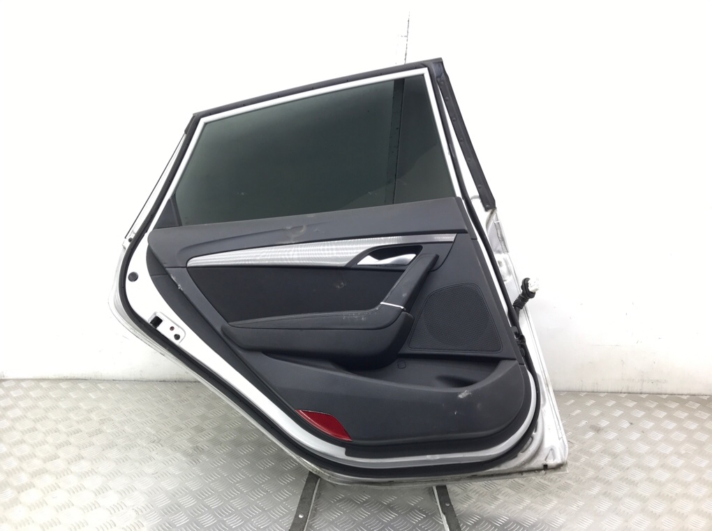 Дверь задняя левая бу для Hyundai i40  1.7 CRDi,  2014 г.