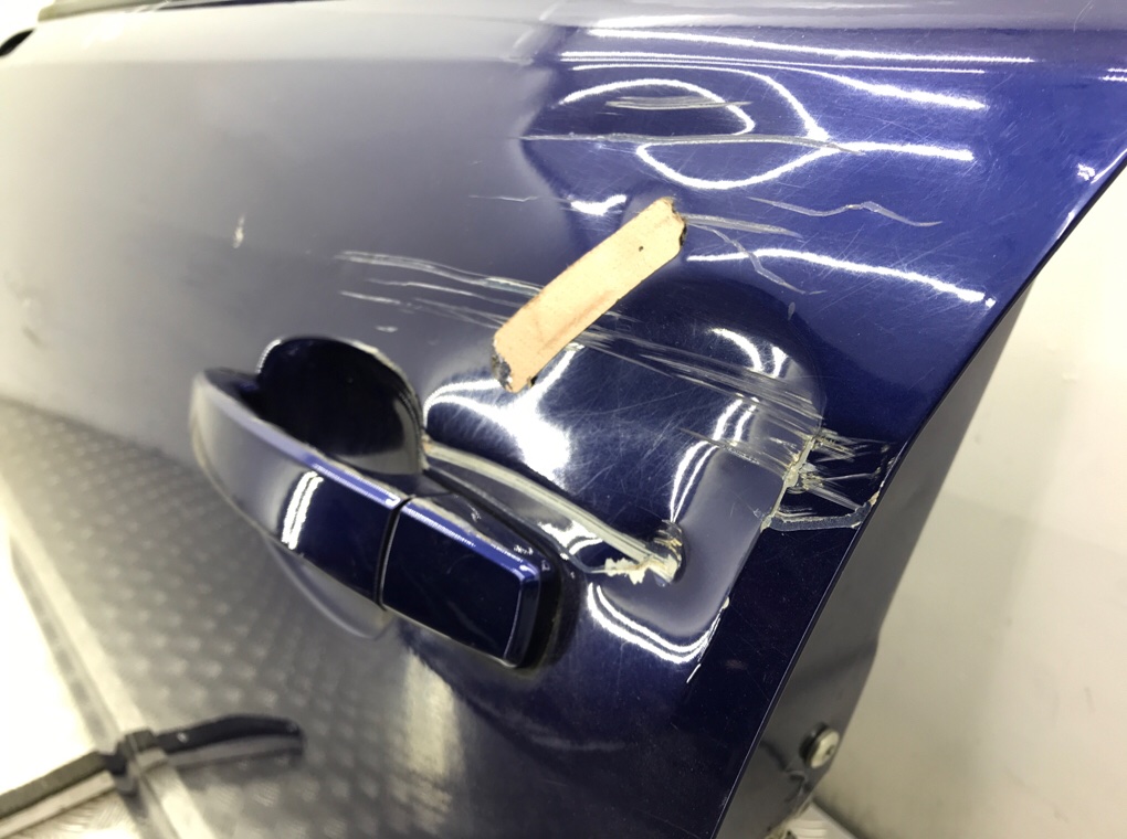 Дверь передняя левая бу для Opel Corsa D 1.4 i,  2009 г.