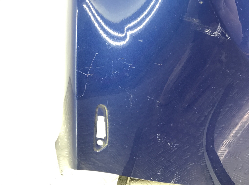 Крыло переднее правое бу для BMW 1 E87/E81/E82/E88 2.0 TD,  2010 г.