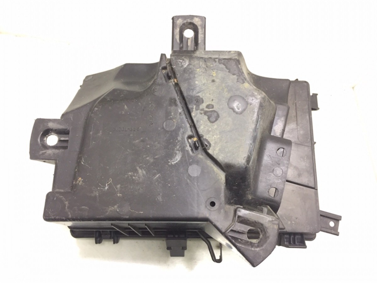 Корпус воздушного фильтра бу для Volvo S80  2.4 D5,  2004 г.