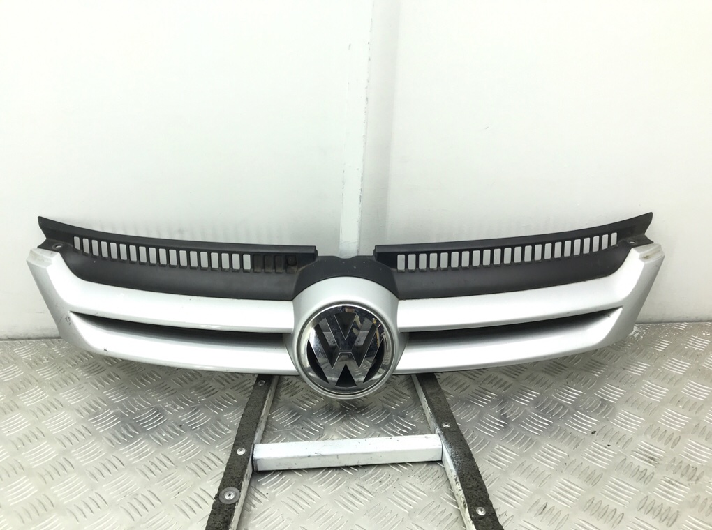 Решетка радиатора бу для Volkswagen Golf Plus 1.4 i, 2008 г.