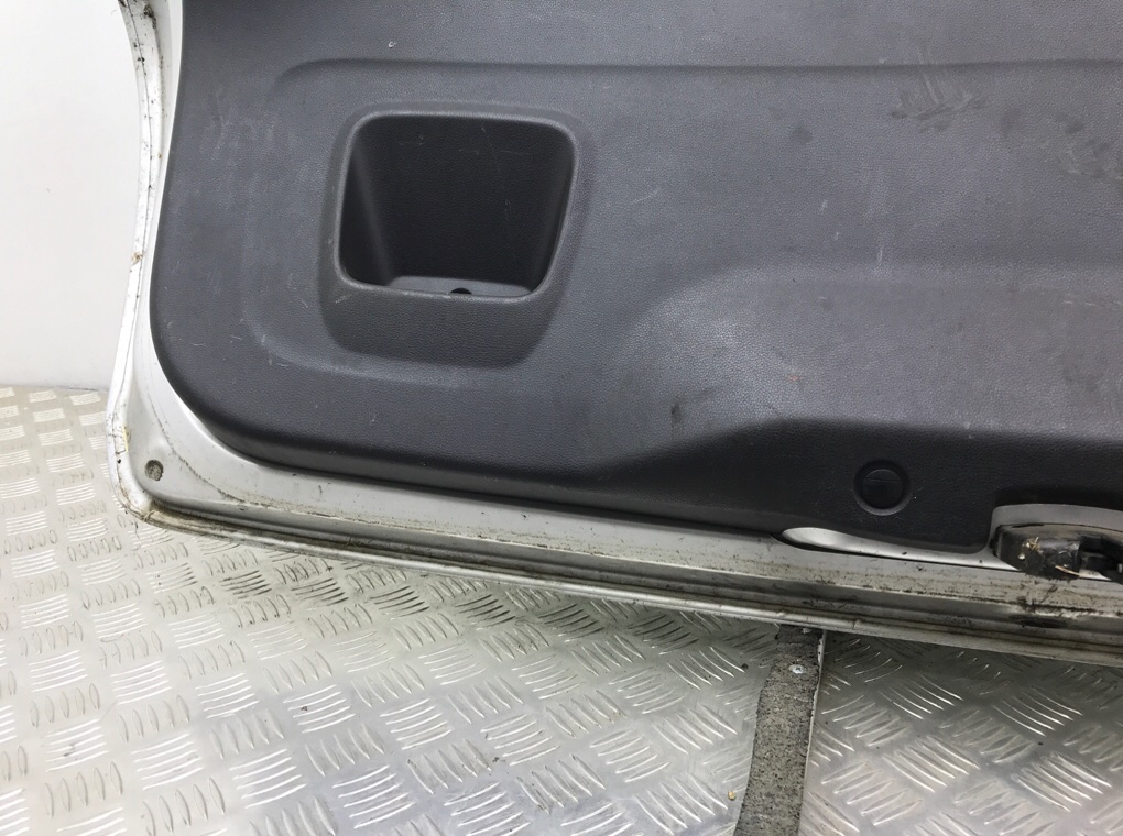 Крышка багажника бу для Peugeot 308 T7 1.6 HDi,  2009 г.