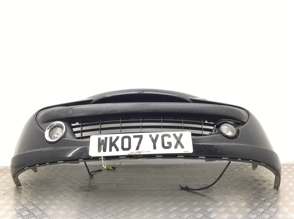 Бампер передний бу для Peugeot 207  1.6 i,  2007 г.