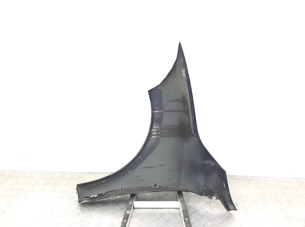 Крыло переднее правое бу для Renault Megane 3 1.5 DCi,  2009 г.