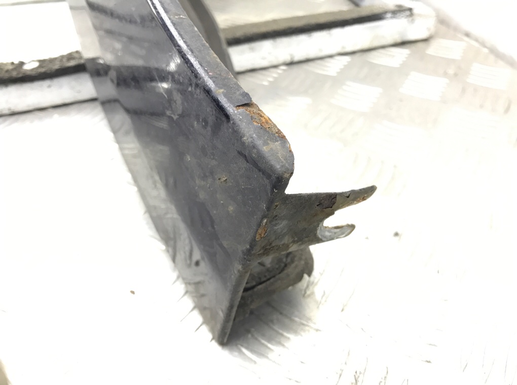 Крыло переднее правое бу для Renault Megane 3 1.5 DCi,  2009 г.