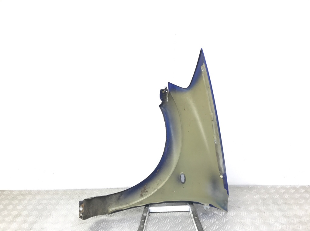 Крыло переднее правое бу для Citroen C3 1 1.4 i, 2004 г. Крыло переднее правое бу для Citroen C3 1 1.4 i, 2004 г.