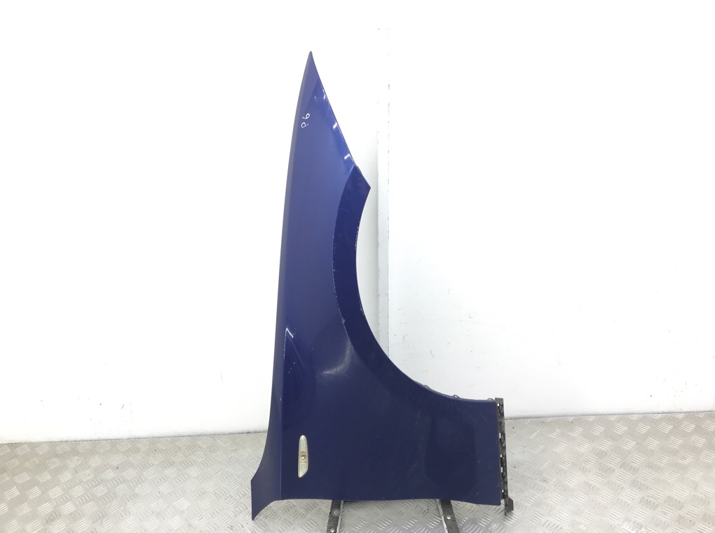Крыло переднее правое бу для BMW 1 E87/E81/E82/E88 1.6 i, 2007 г.