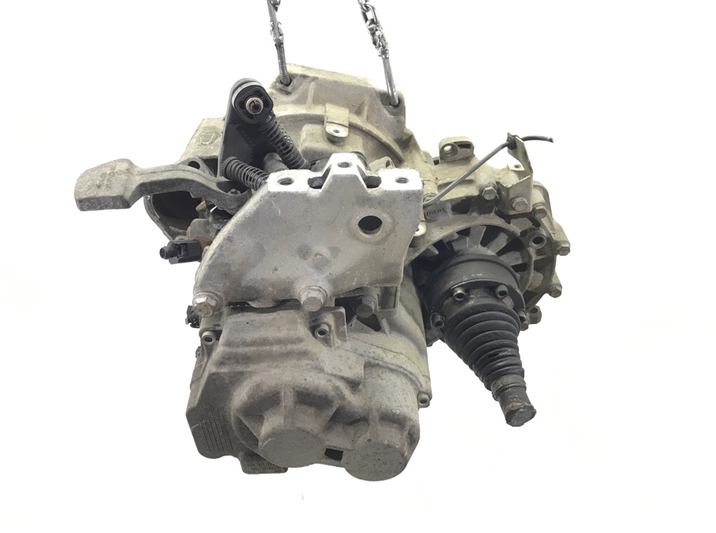 КПП механическая (МКПП) бу для Volkswagen Passat B7 1.6 TDi, 2013 г. КПП механическая (МКПП) бу для Volkswagen Passat B7 1.6 TDi, 2013 г.