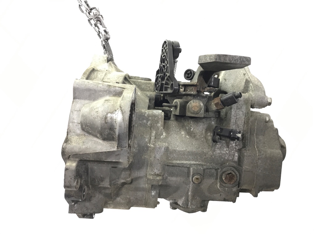 КПП механическая (МКПП) бу для Volkswagen Passat B7 1.6 TDi, 2013 г. КПП механическая (МКПП) бу для Volkswagen Passat B7 1.6 TDi, 2013 г.