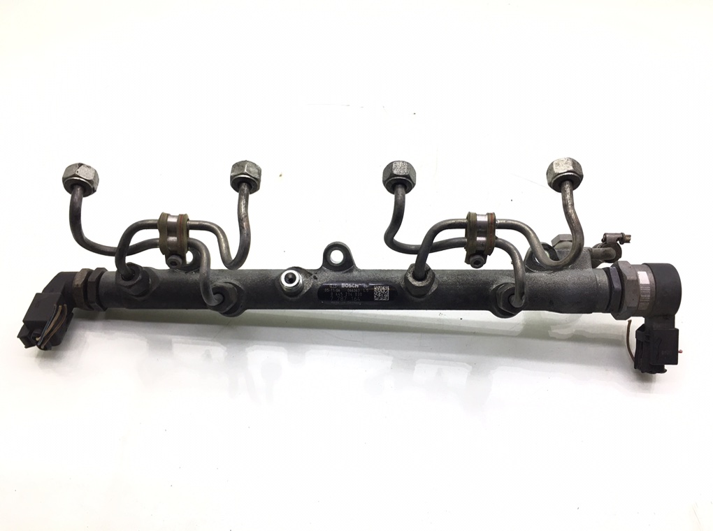 Топливная рампа бу для BMW 3 E90/E91/E92/E93 2.0 TD,  2005 г.