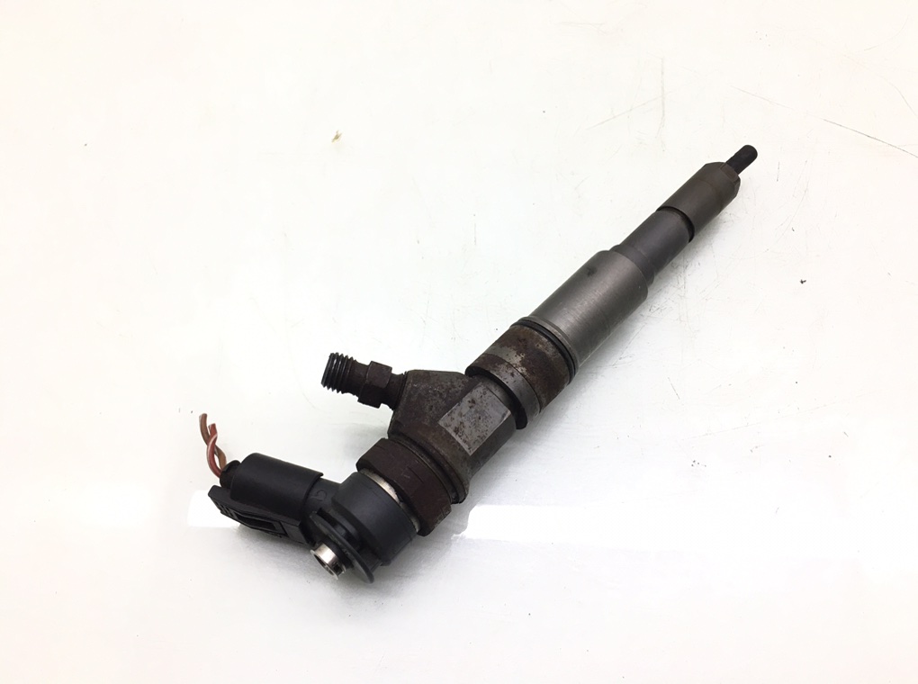 Форсунка бу для BMW 3 E90/E91/E92/E93 2.0 TD,  2005 г.