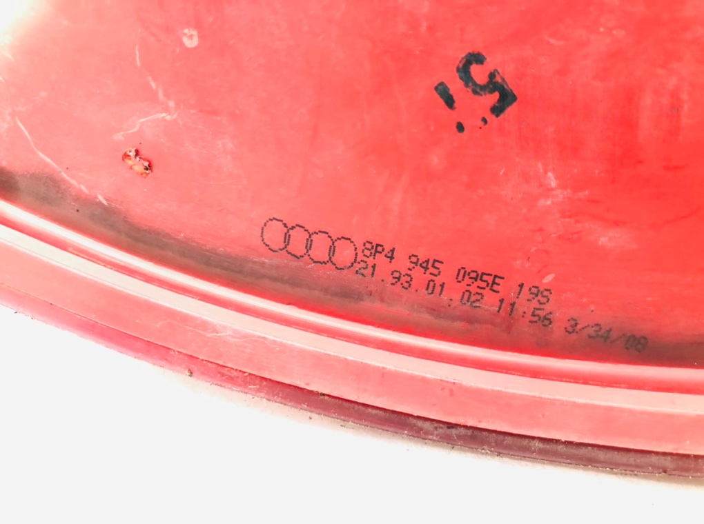 Фонарь задний левый бу для Audi A3 8P 1.8 TSI,  2008 г.