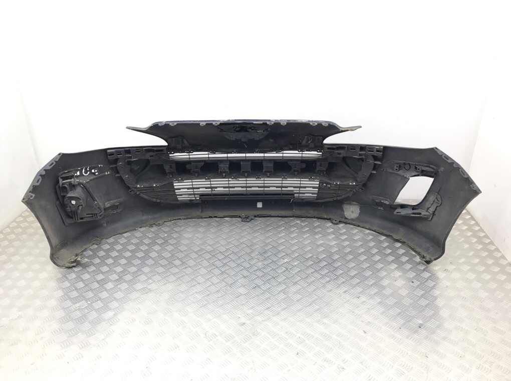 Бампер передний бу для Peugeot 308 T7 1.6 HDi, 2009 г. Бампер передний бу для Peugeot 308 T7 1.6 HDi, 2009 г.