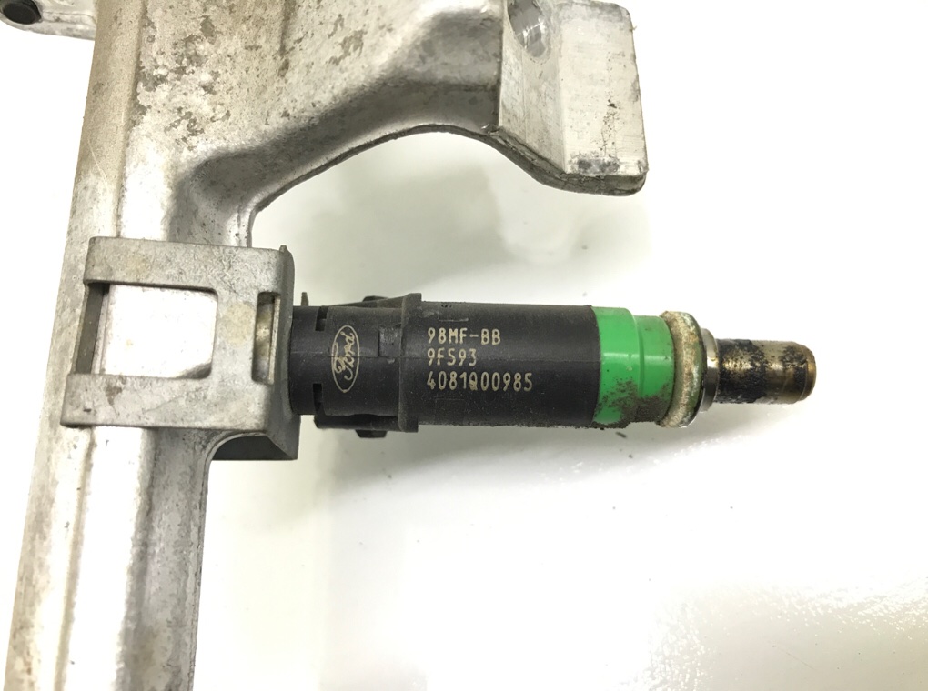 Топливная рампа бу для Ford Fiesta 5 1.3 i,  2007 г.