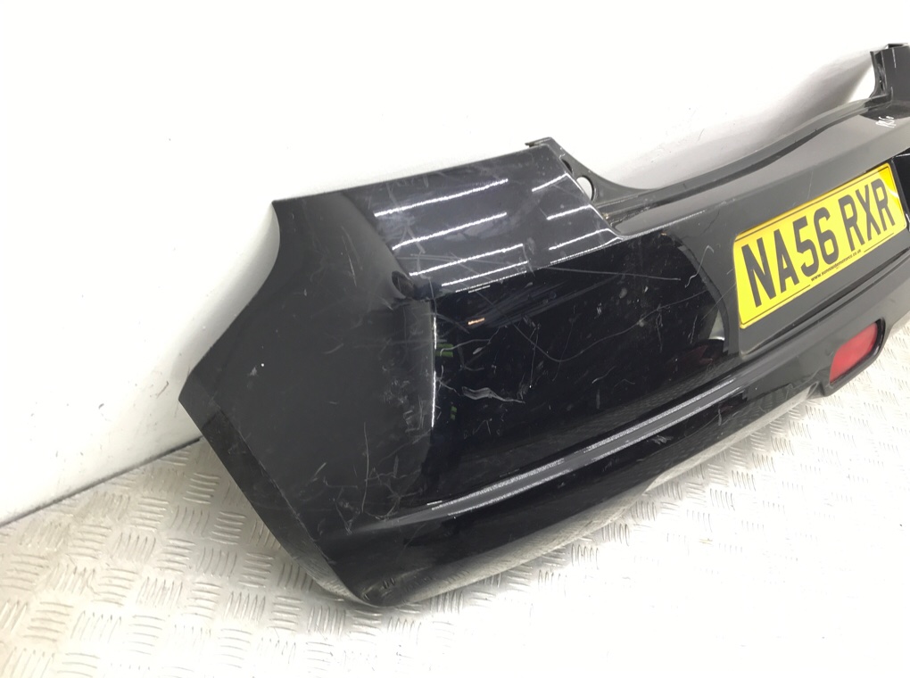 Бампер задний бу для Suzuki Swift 3 7181162J00,  2006