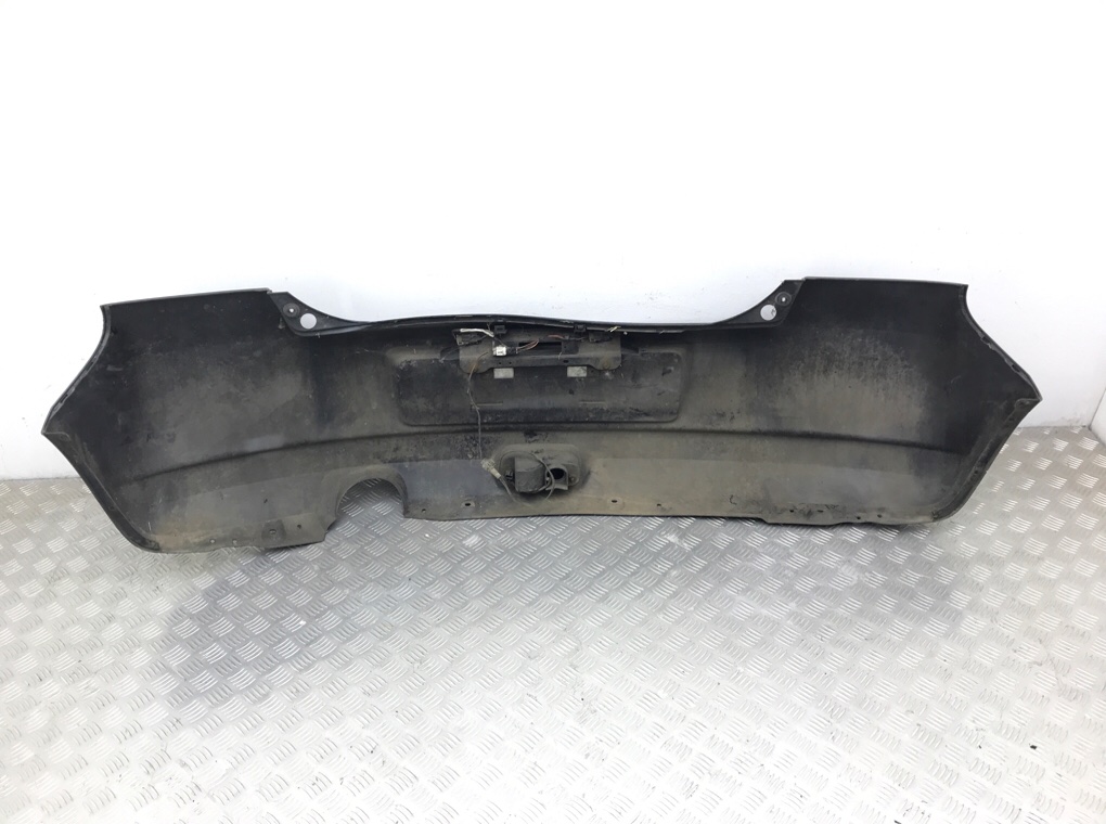 Бампер задний бу для Suzuki Swift 3 7181162J00,  2006