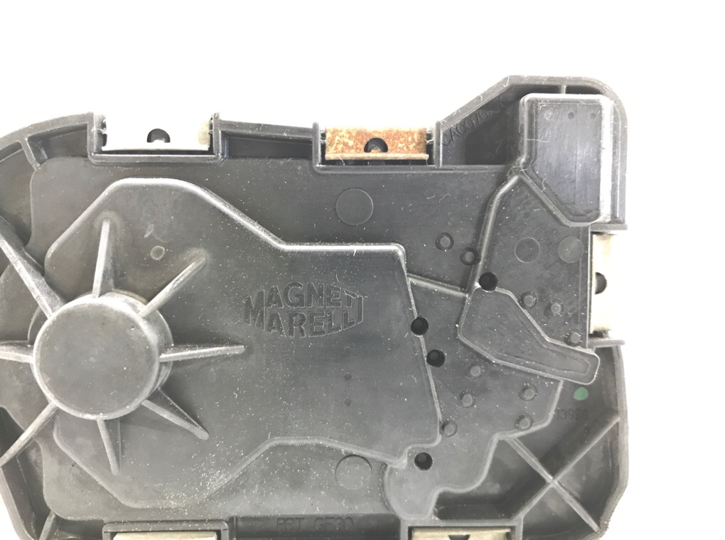 Заслонка дроссельная бу для Fiat Punto  1.4 i,  2010 г.