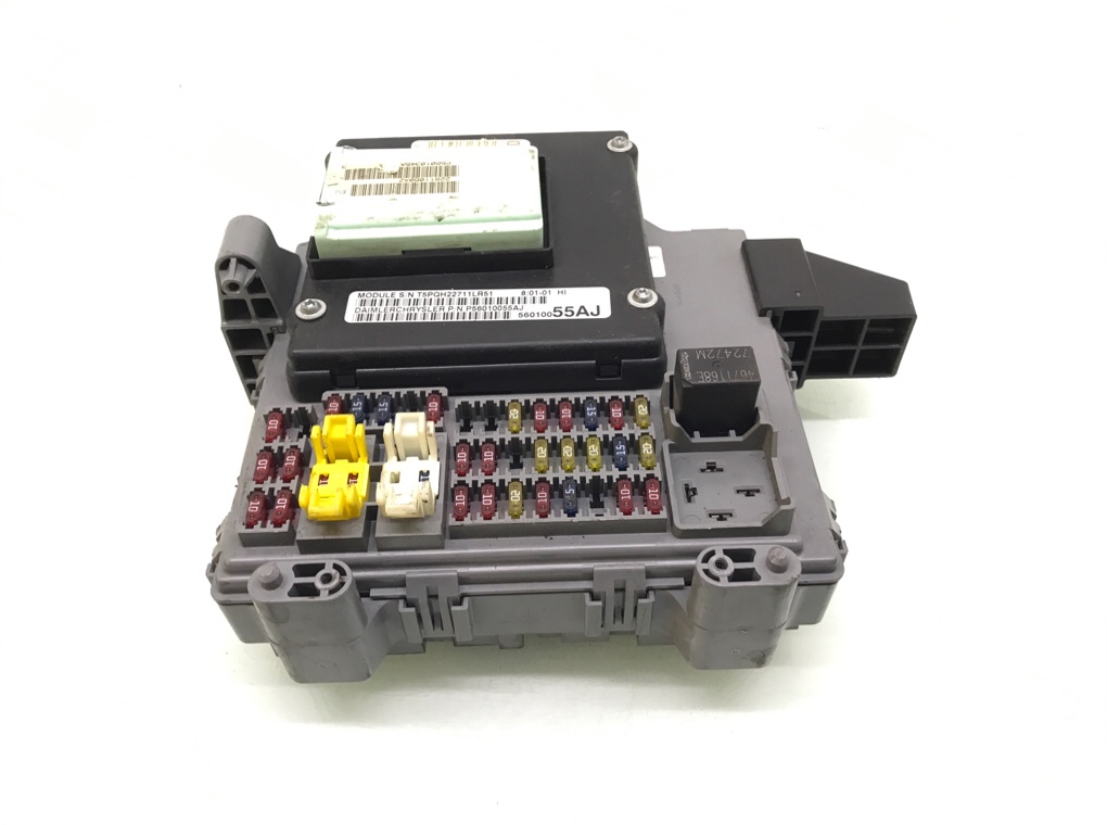 Блок предохранителей бу для Jeep Cherokee KJ 3.7 i,  2001 г.