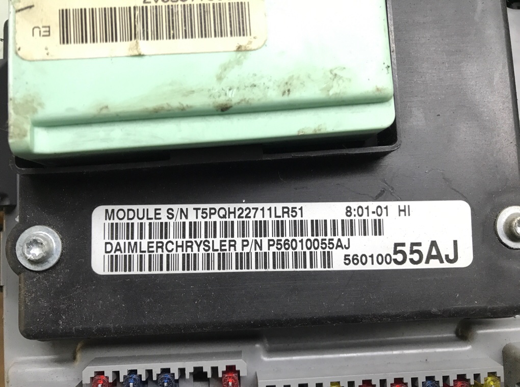 Блок предохранителей бу для Jeep Cherokee KJ 3.7 i,  2001 г.