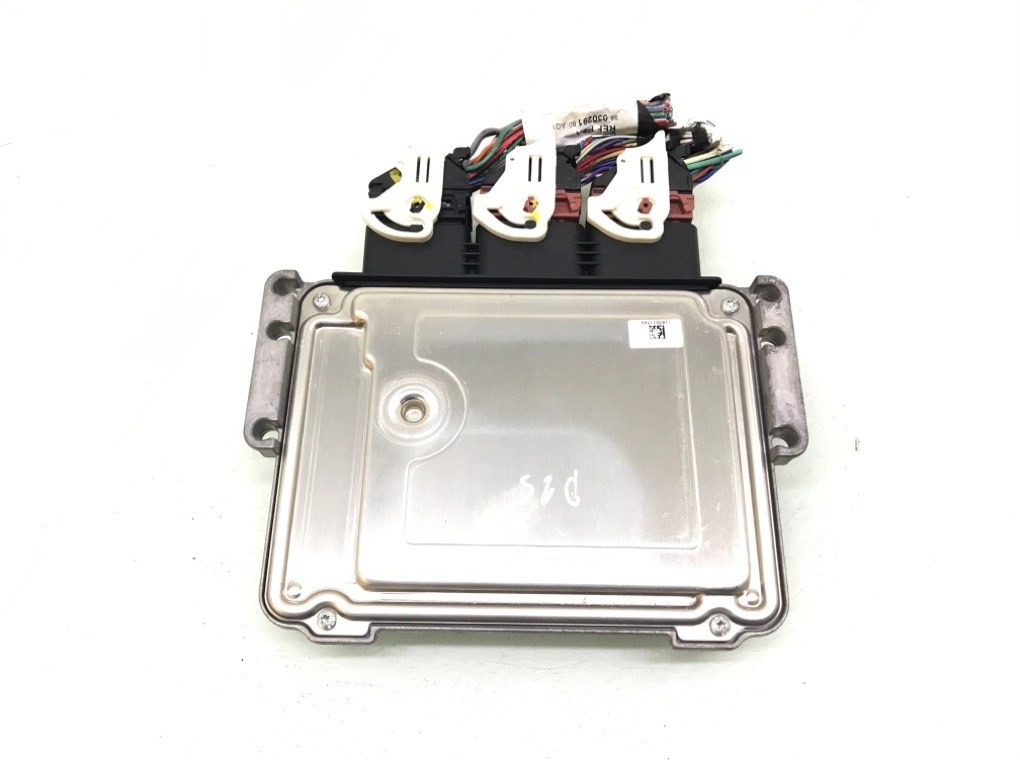 Блок управления двигателем бу для Peugeot Partner 2 1.6 HDi, 2014 г. Блок управления двигателем бу для Peugeot Partner 2 1.6 HDi, 2014 г.